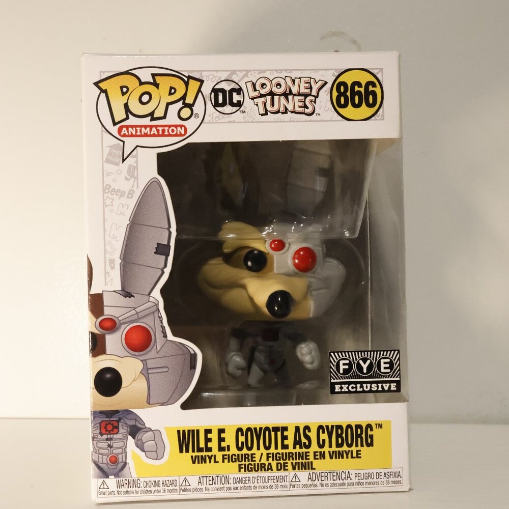 Funko Pop! Vinyl: Looney Tunes - Wile E. Coyote as Cyborg - FYE (Exclusive) #866